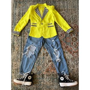 Wild Fable high waisted jeans size 4.